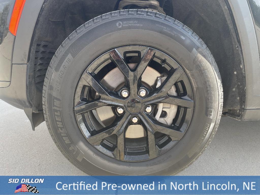 used 2024 Jeep Grand Cherokee L car, priced at $32,991