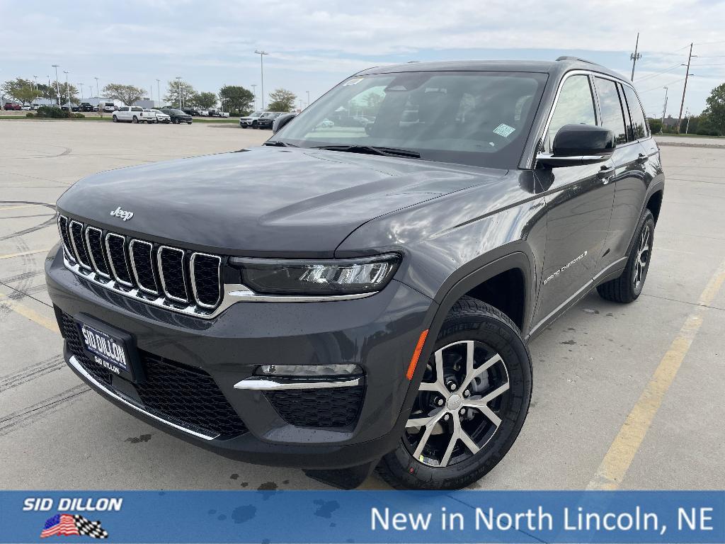 new 2025 Jeep Grand Cherokee car, priced at $42,245