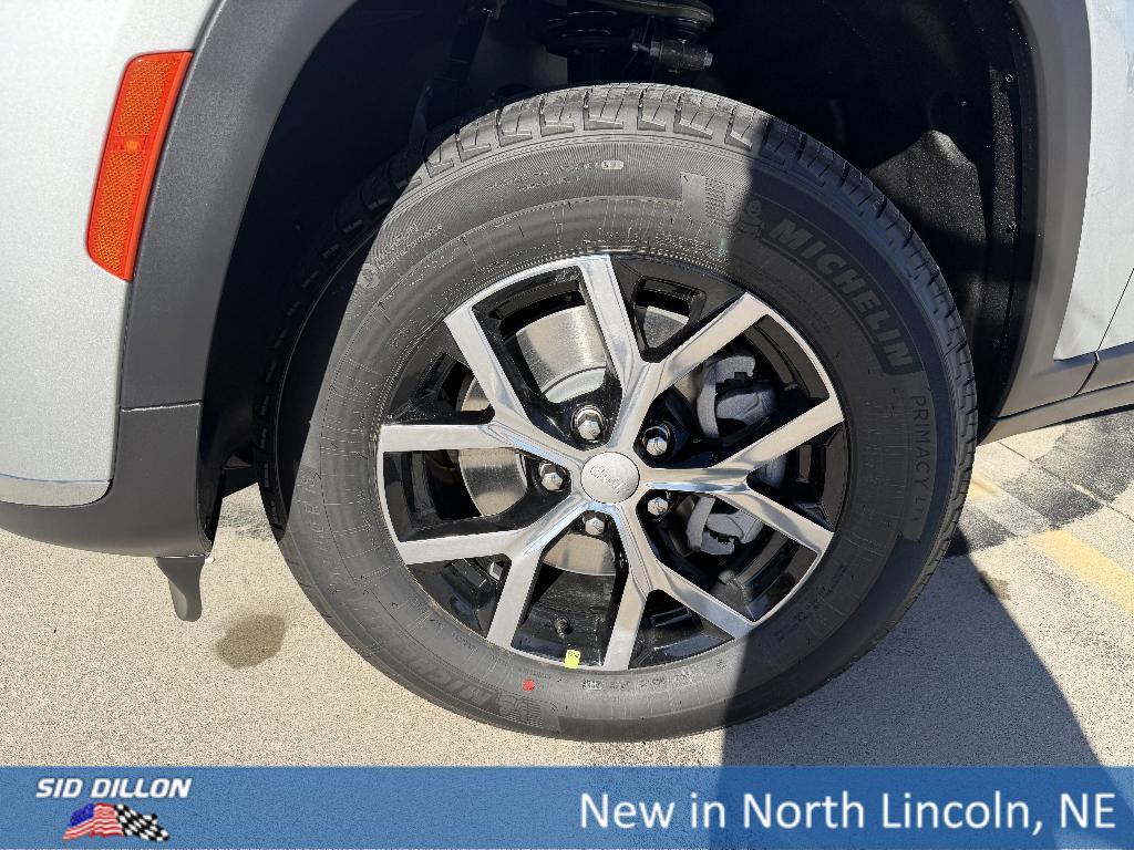 new 2025 Jeep Grand Cherokee L car, priced at $44,745