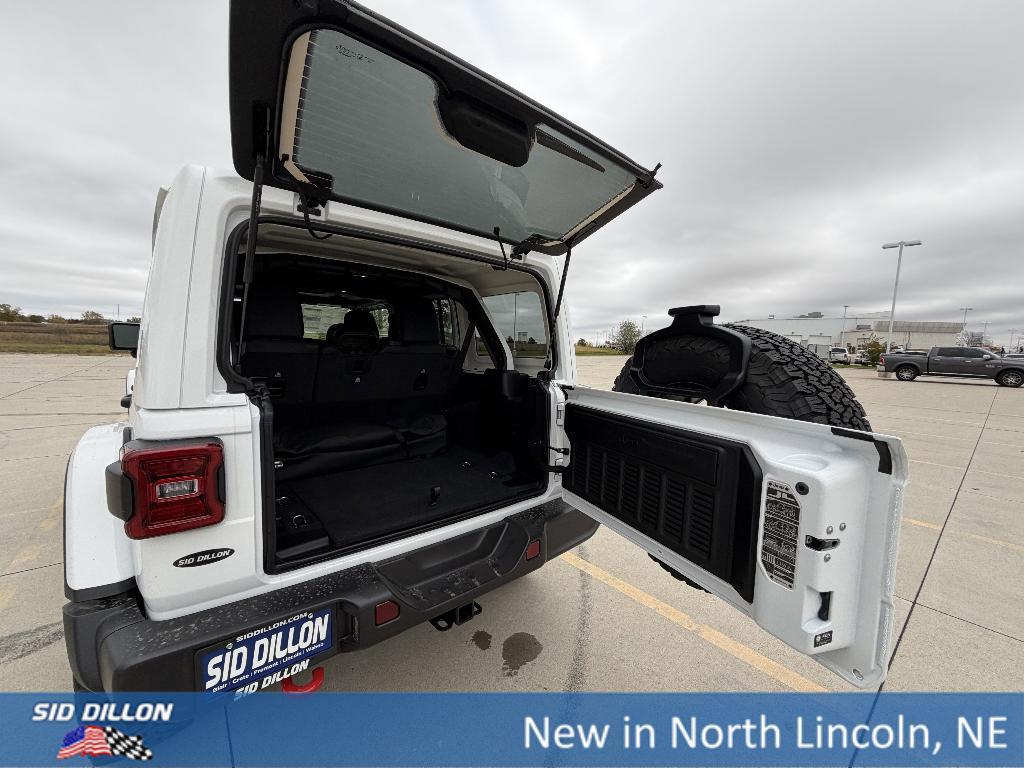 new 2026 Jeep Wrangler car, priced at $60,225