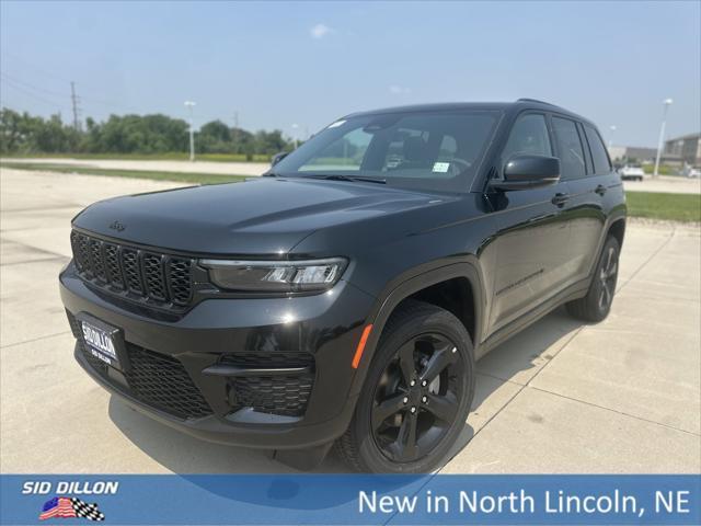 new 2025 Jeep Grand Cherokee car, priced at $43,125