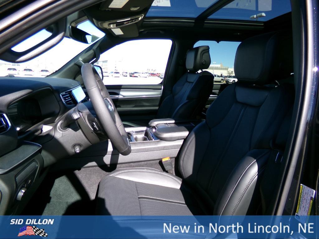 new 2025 Jeep Wagoneer car, priced at $75,675