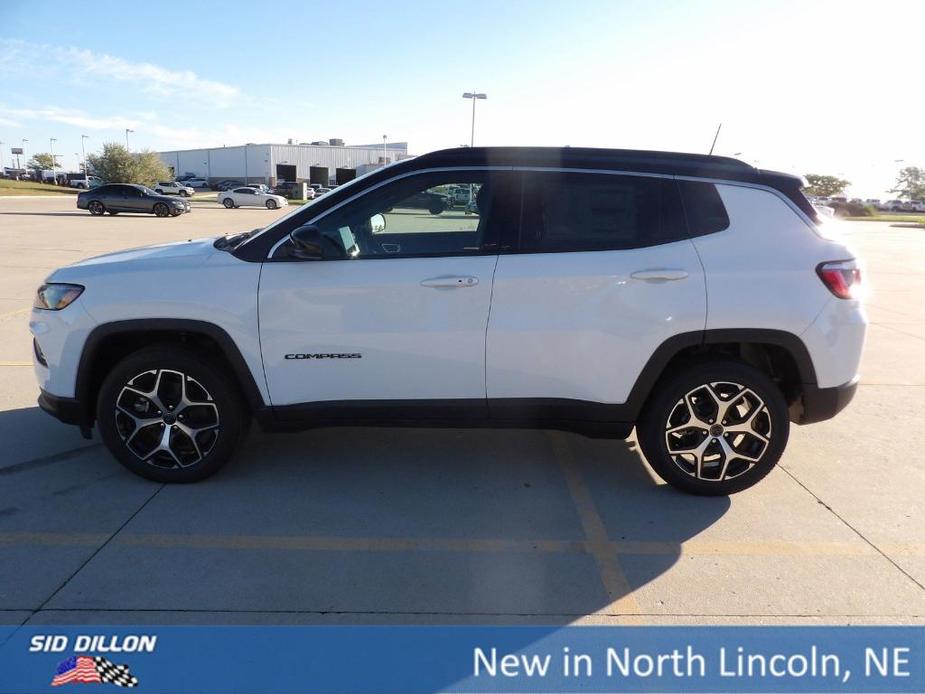 new 2025 Jeep Compass car, priced at $30,840