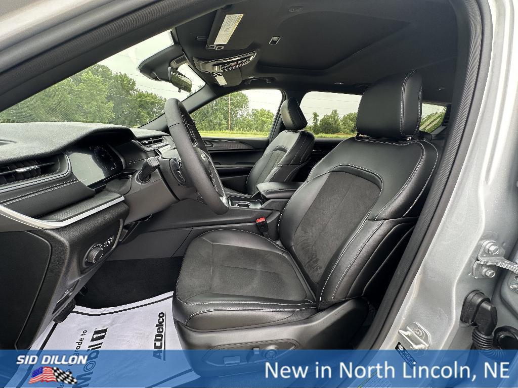 new 2025 Jeep Grand Cherokee L car, priced at $41,375