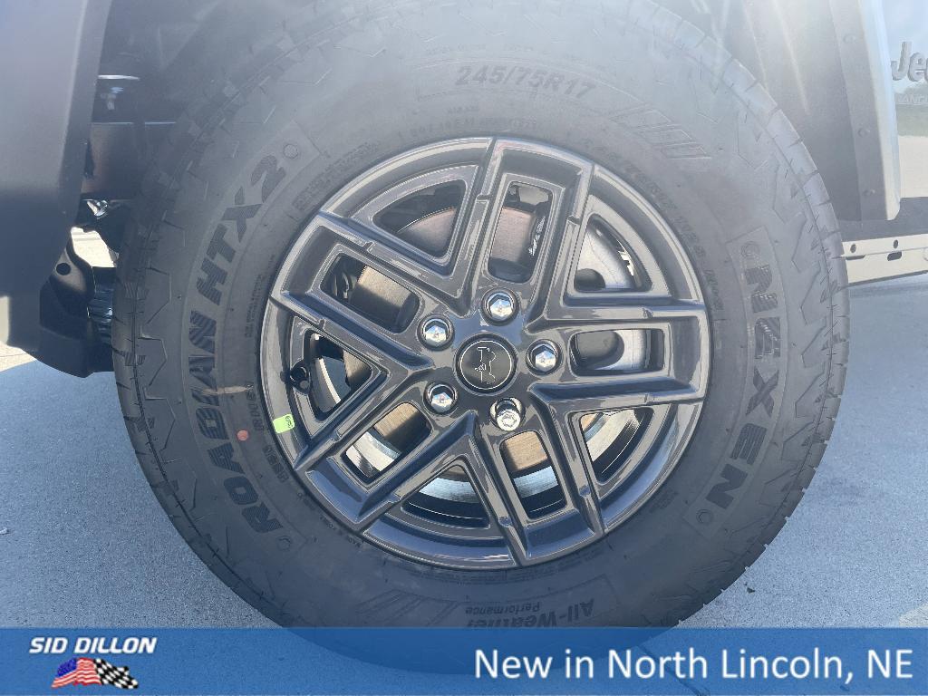 new 2025 Jeep Wrangler car, priced at $45,304