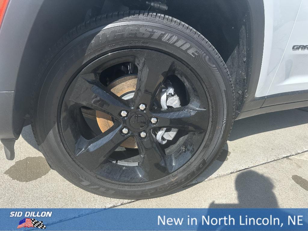 new 2025 Jeep Grand Cherokee car, priced at $40,760