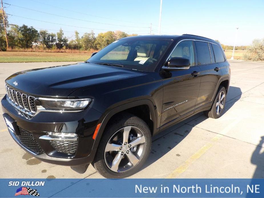 new 2025 Jeep Grand Cherokee car, priced at $46,420