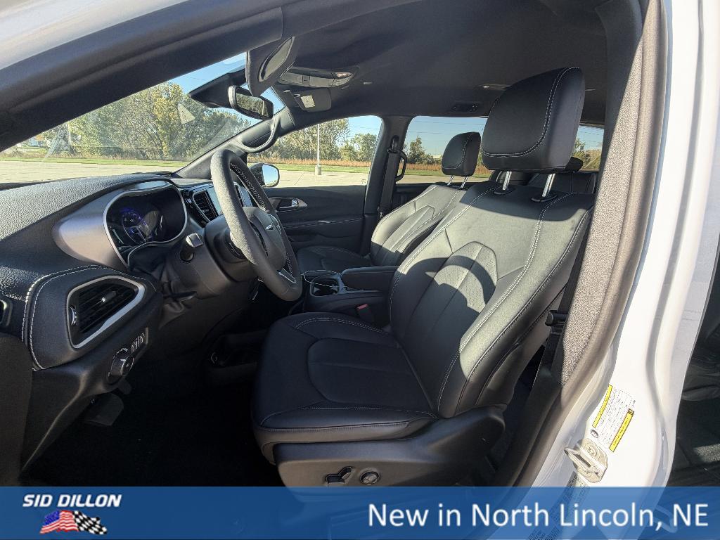 new 2026 Chrysler Pacifica car, priced at $40,565