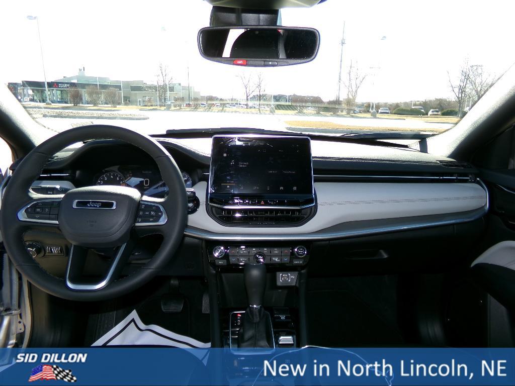 new 2025 Jeep Compass car, priced at $30,435