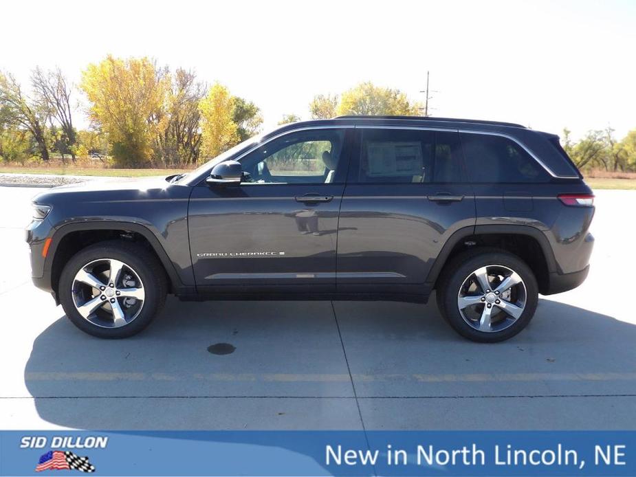 new 2025 Jeep Grand Cherokee car, priced at $46,520