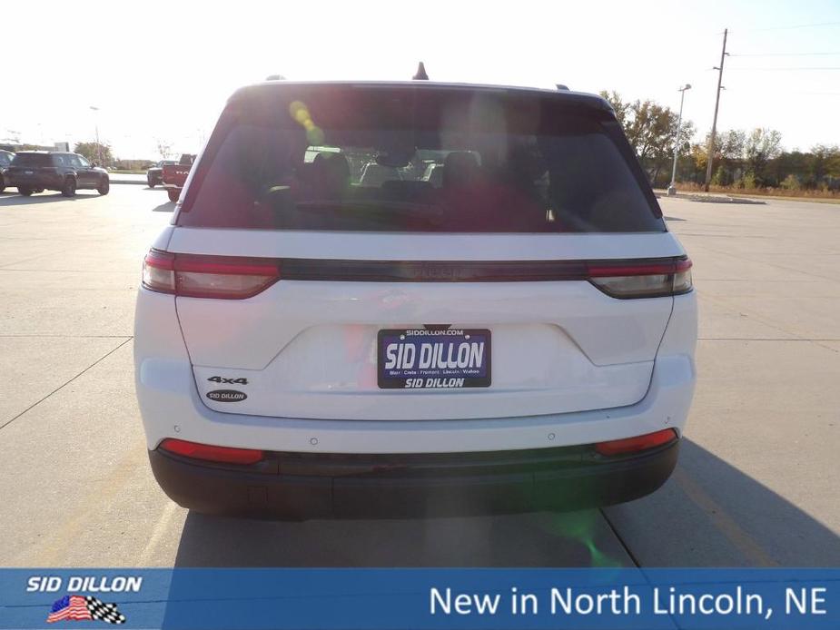 new 2025 Jeep Grand Cherokee car, priced at $43,580