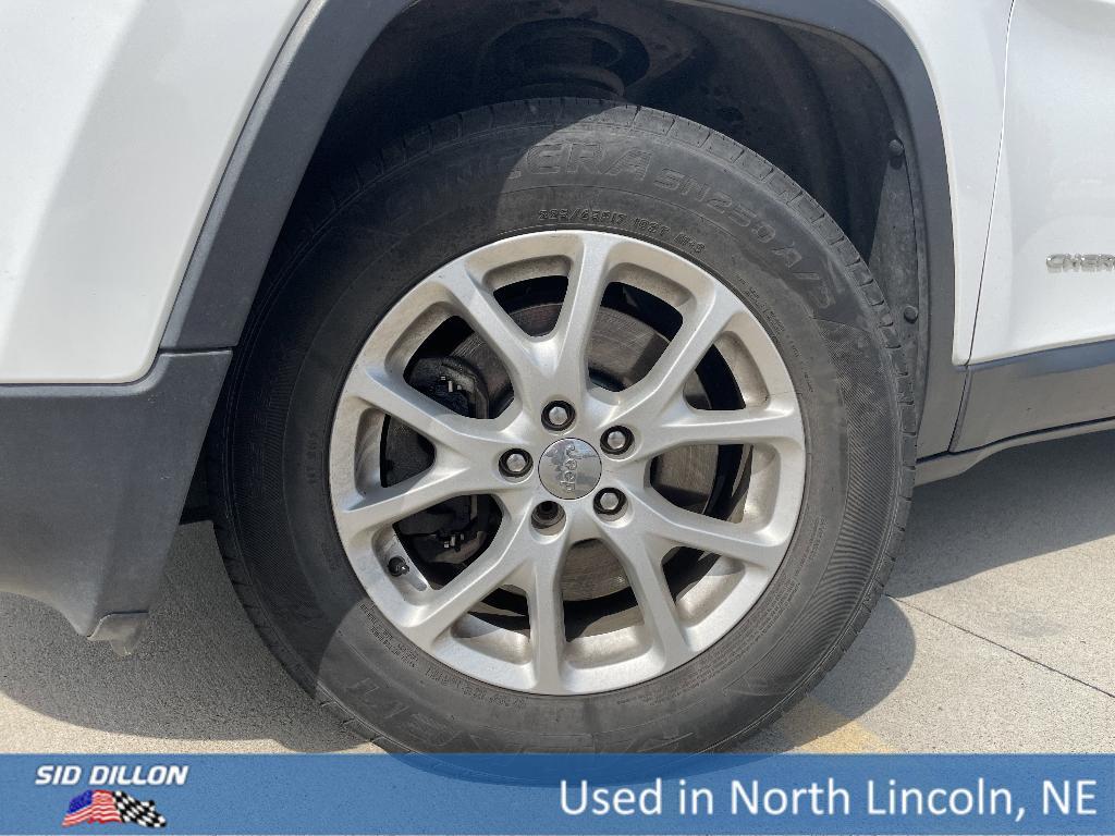 used 2014 Jeep Cherokee car, priced at $9,991