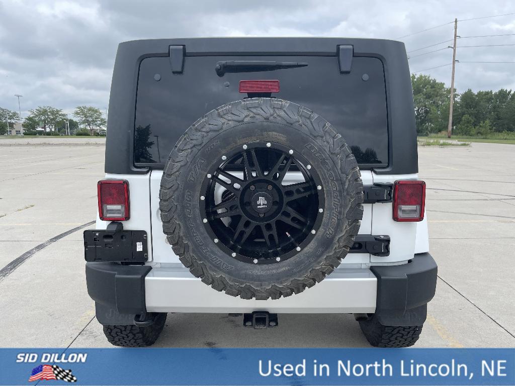 used 2015 Jeep Wrangler Unlimited car, priced at $20,991