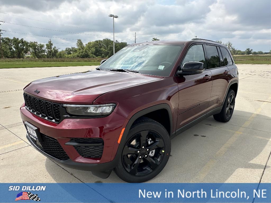 new 2025 Jeep Grand Cherokee car, priced at $42,125