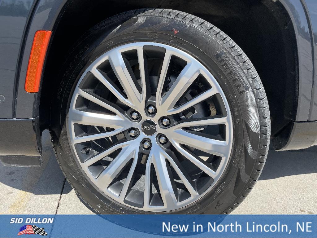 new 2025 Jeep Grand Wagoneer car, priced at $78,500