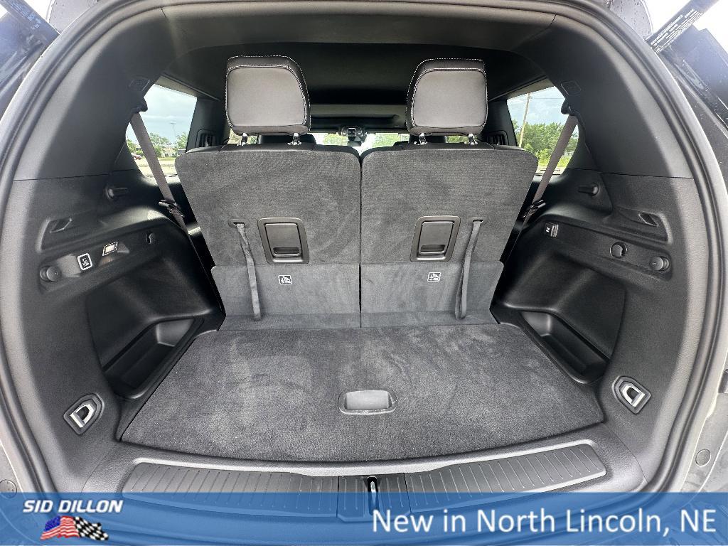 new 2025 Jeep Grand Cherokee L car, priced at $43,217