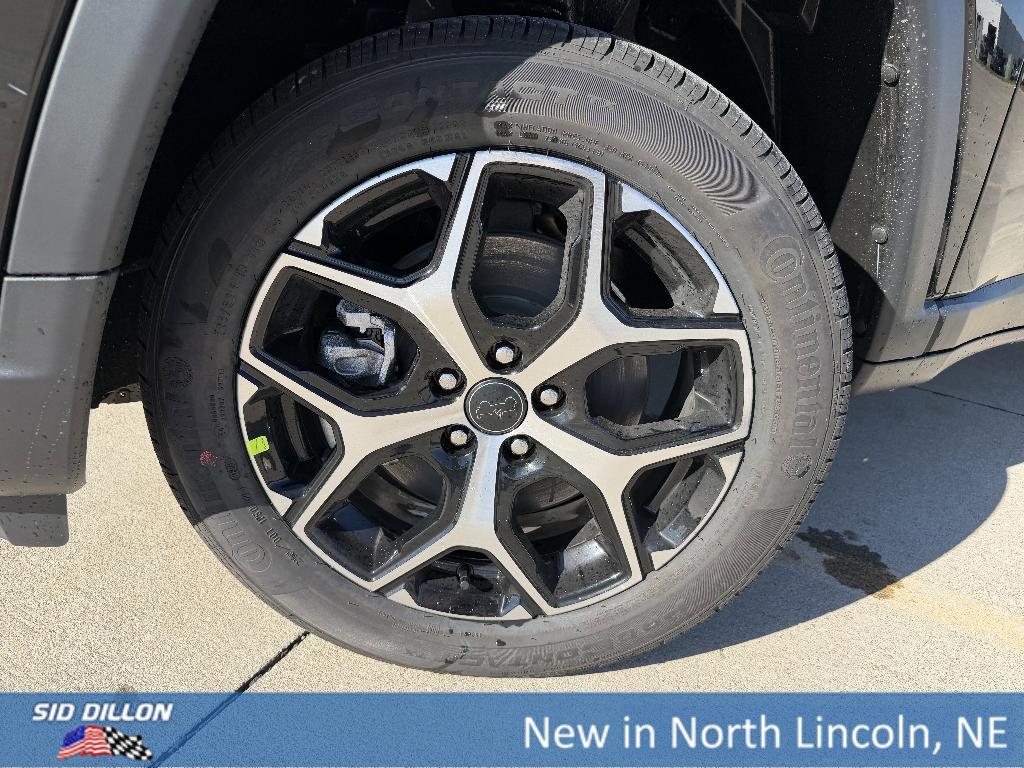 new 2026 Jeep Compass car, priced at $32,980