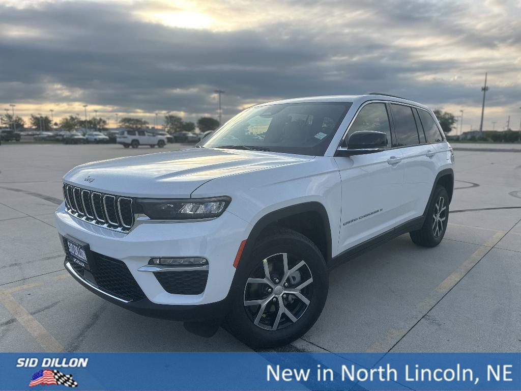 new 2025 Jeep Grand Cherokee car, priced at $41,650
