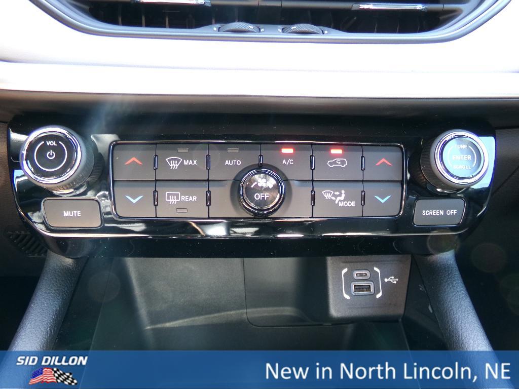 new 2025 Jeep Compass car, priced at $29,840