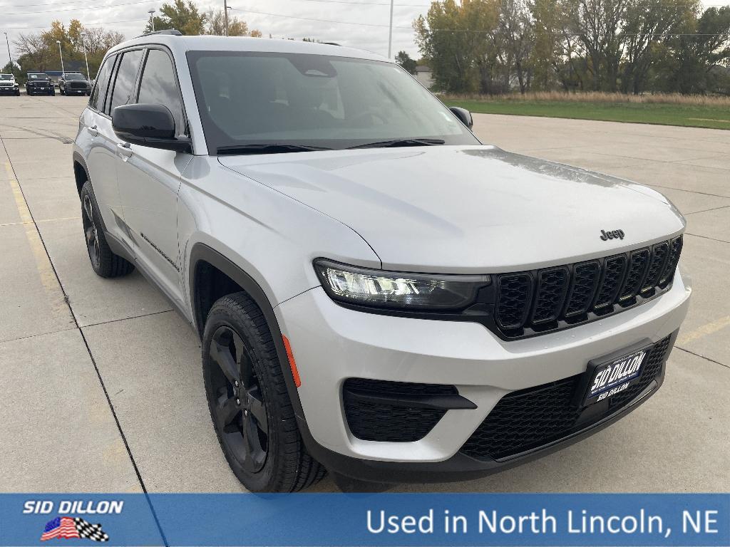 used 2023 Jeep Grand Cherokee car, priced at $33,694