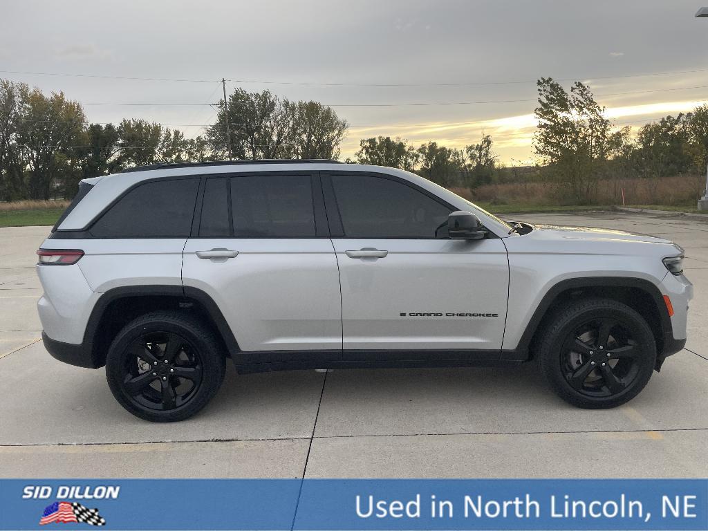used 2023 Jeep Grand Cherokee car, priced at $33,694