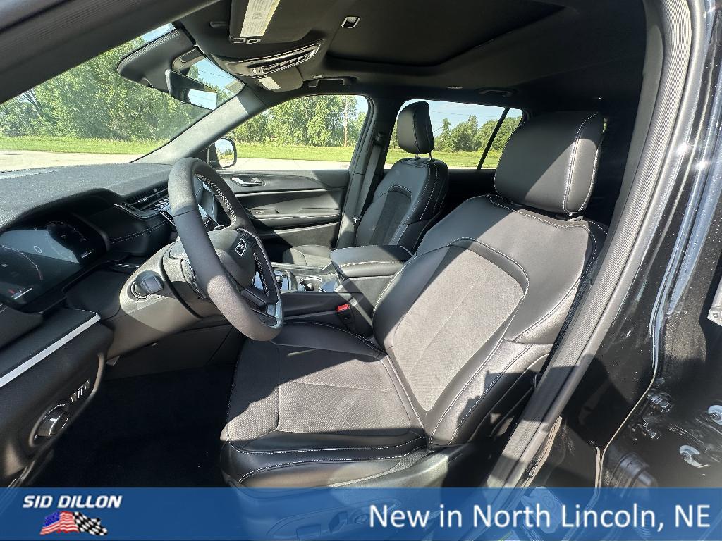 new 2025 Jeep Grand Cherokee L car, priced at $44,217