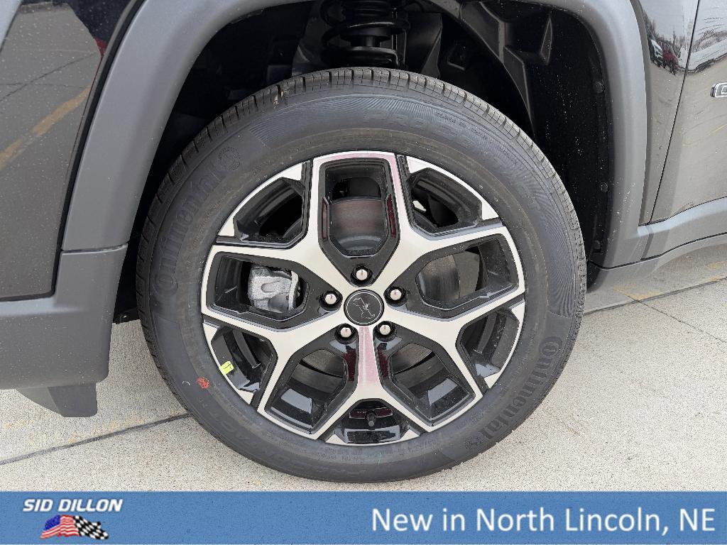 new 2026 Jeep Compass car, priced at $32,980