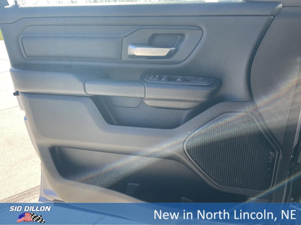 new 2025 Ram 1500 car, priced at $40,555