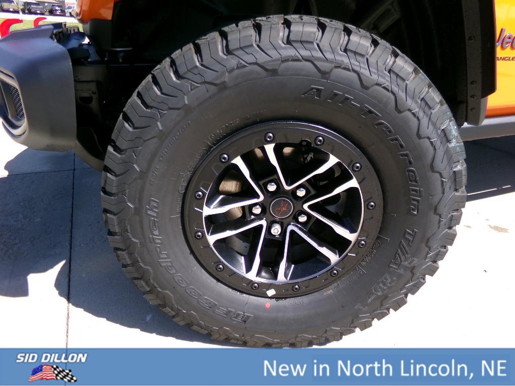 new 2025 Jeep Wrangler car, priced at $61,548