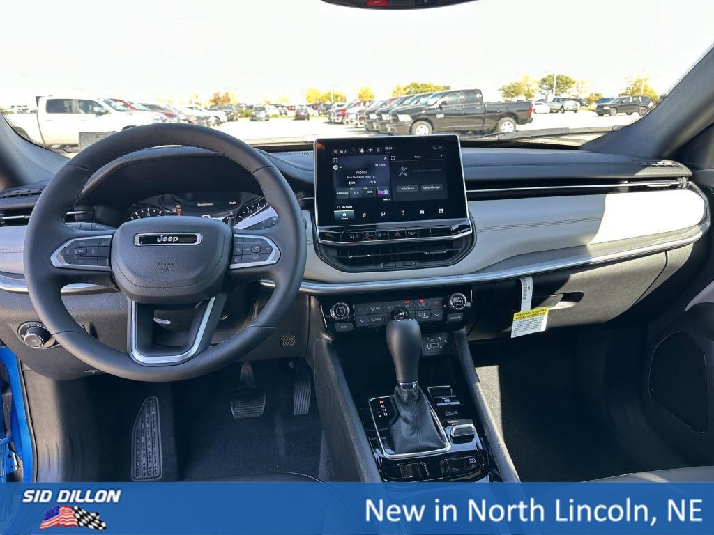 new 2025 Jeep Compass car, priced at $30,435