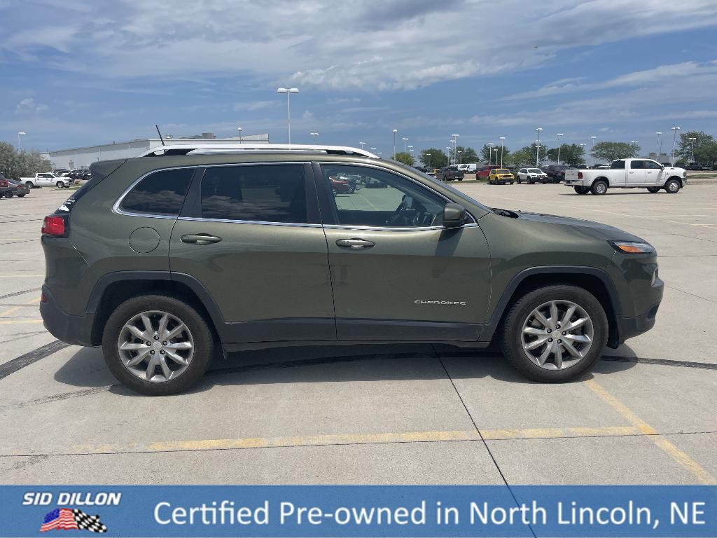 used 2018 Jeep Cherokee car, priced at $18,991