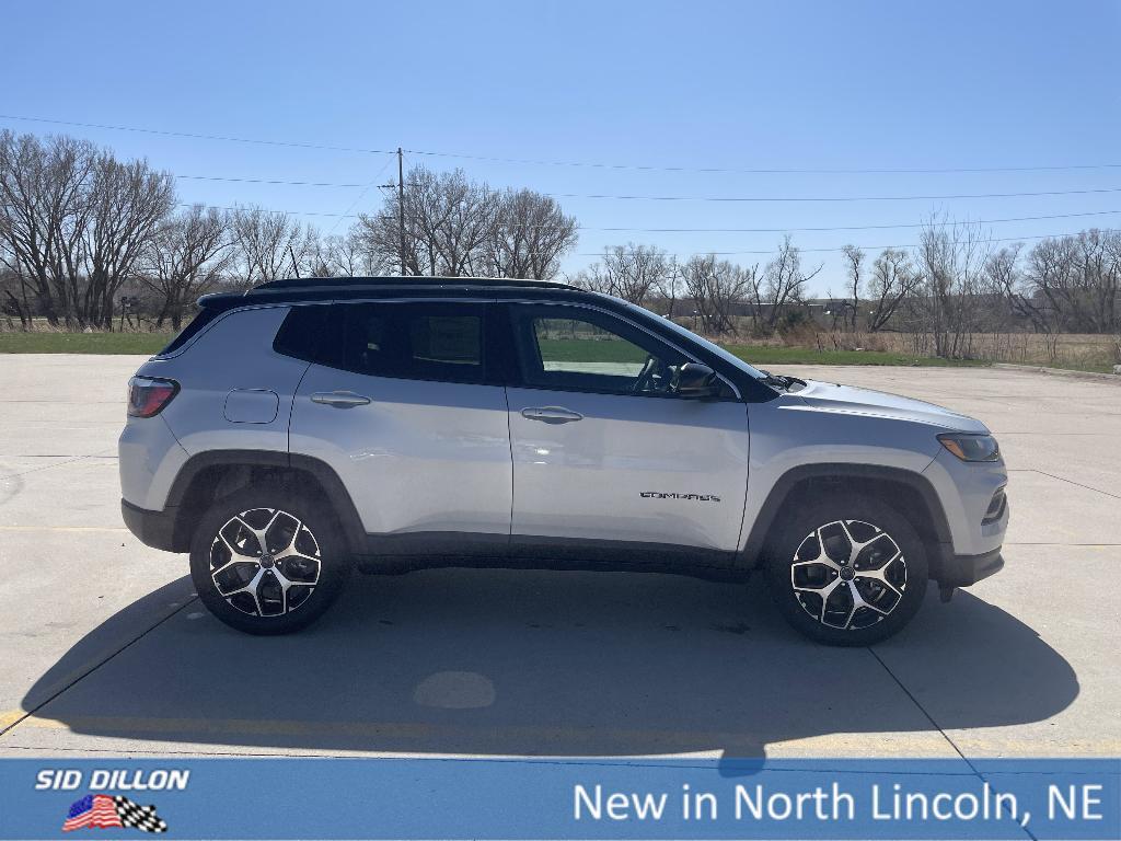 new 2025 Jeep Compass car, priced at $30,435