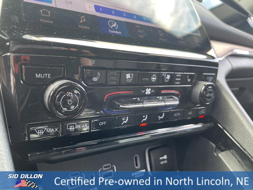 used 2023 Jeep Grand Cherokee L car, priced at $47,994
