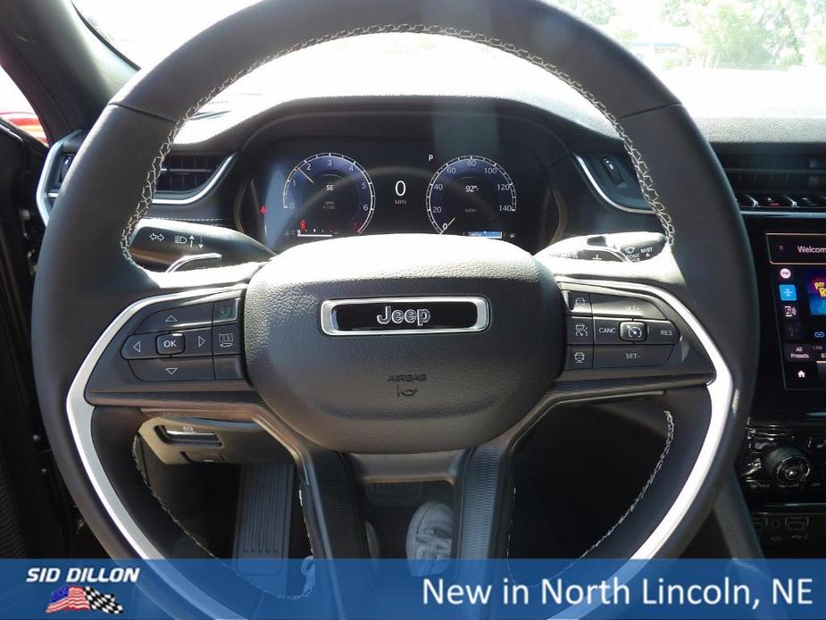 new 2024 Jeep Grand Cherokee car, priced at $41,175