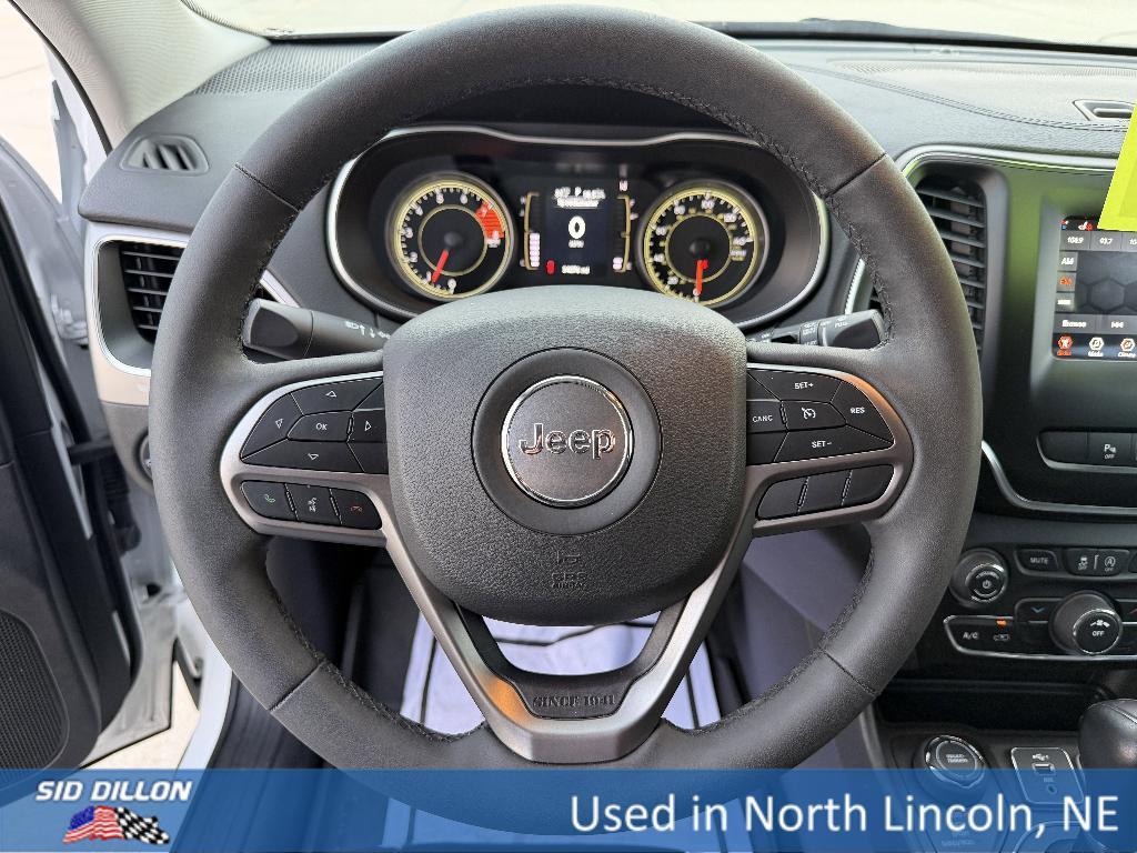 used 2021 Jeep Cherokee car, priced at $23,991