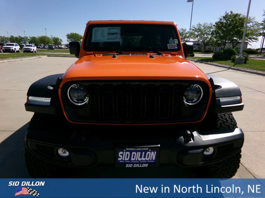 new 2025 Jeep Wrangler car, priced at $55,880