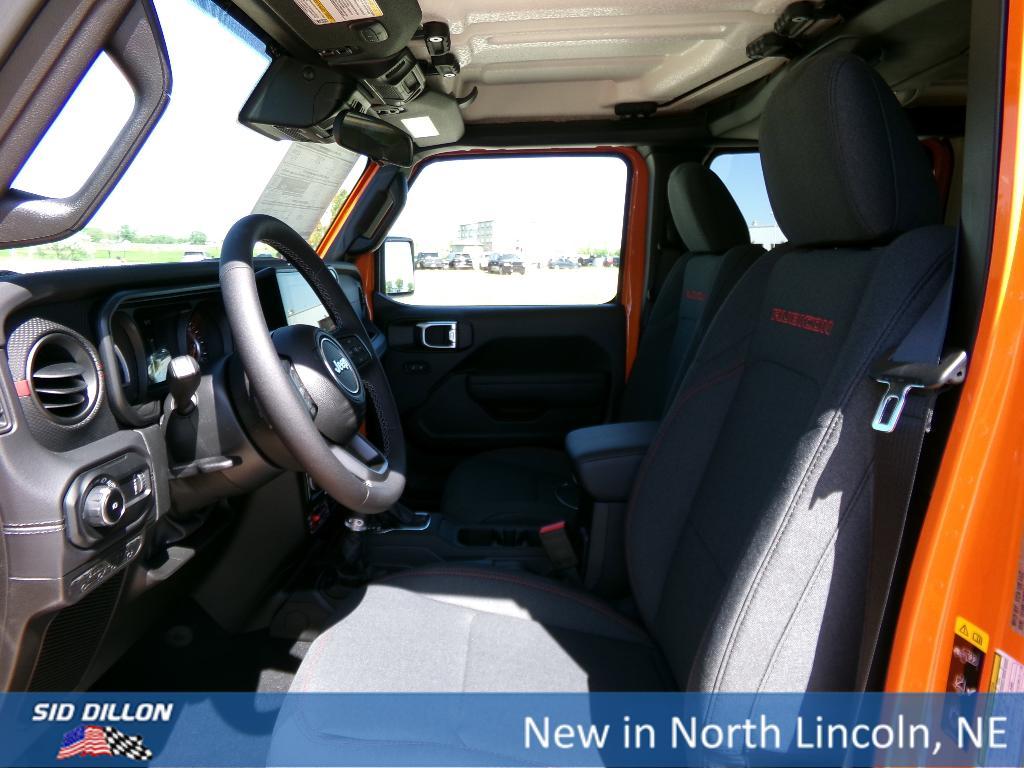 new 2025 Jeep Wrangler car, priced at $55,880