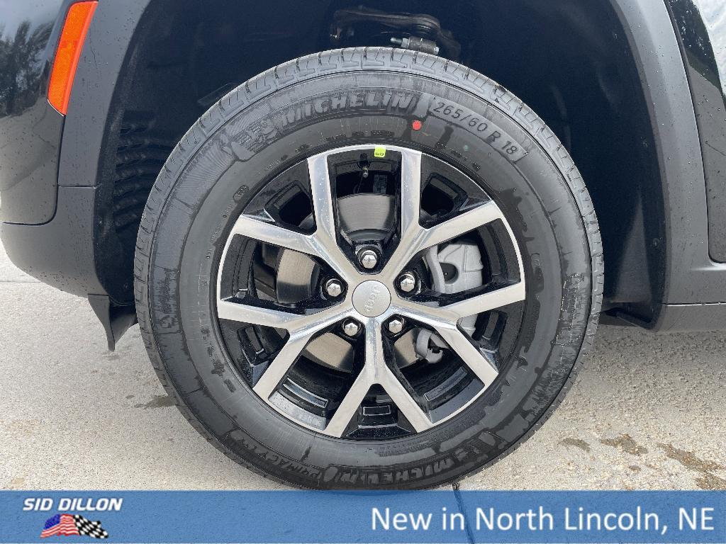 new 2025 Jeep Grand Cherokee car, priced at $42,245