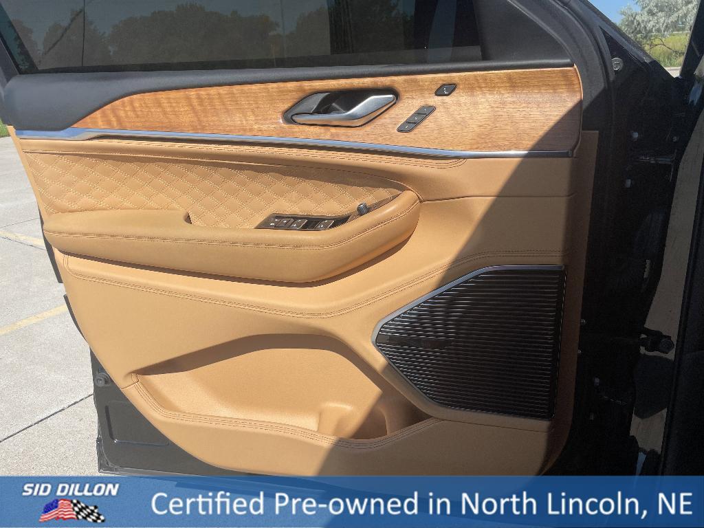 used 2022 Jeep Grand Cherokee car, priced at $46,792