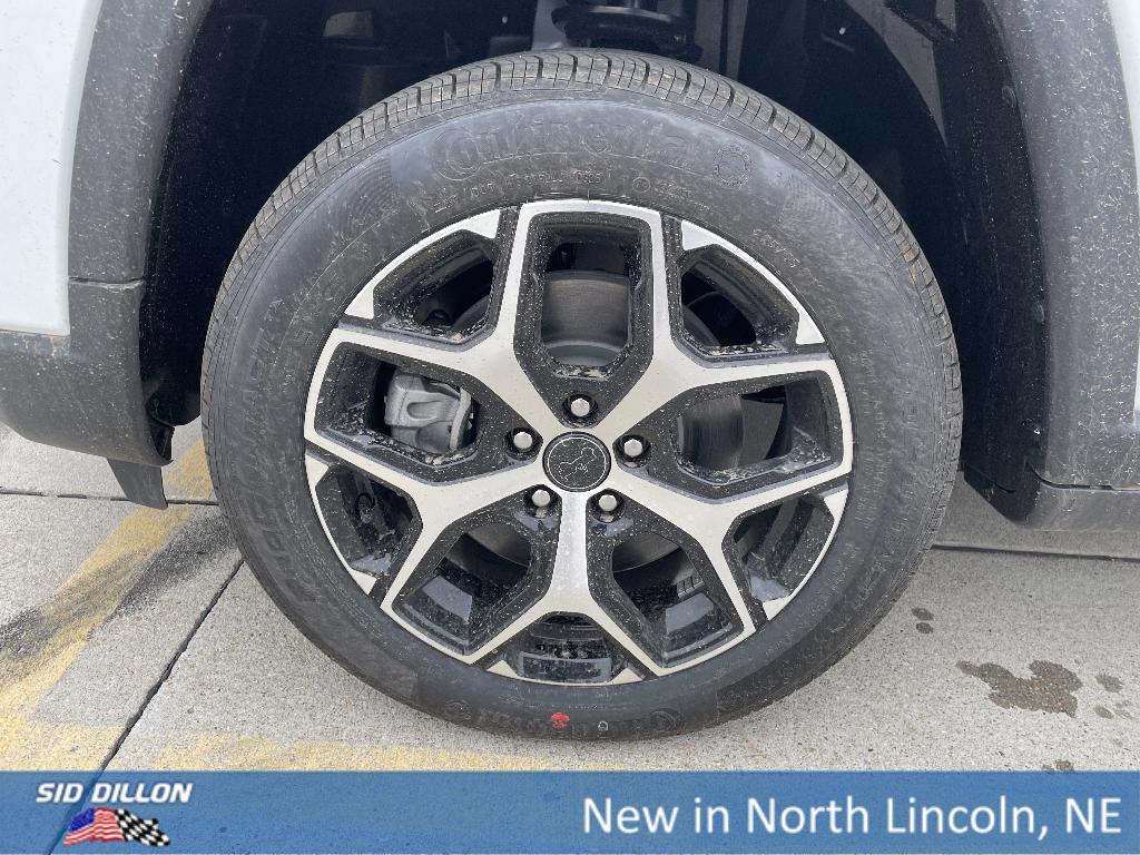 new 2025 Jeep Compass car, priced at $29,840