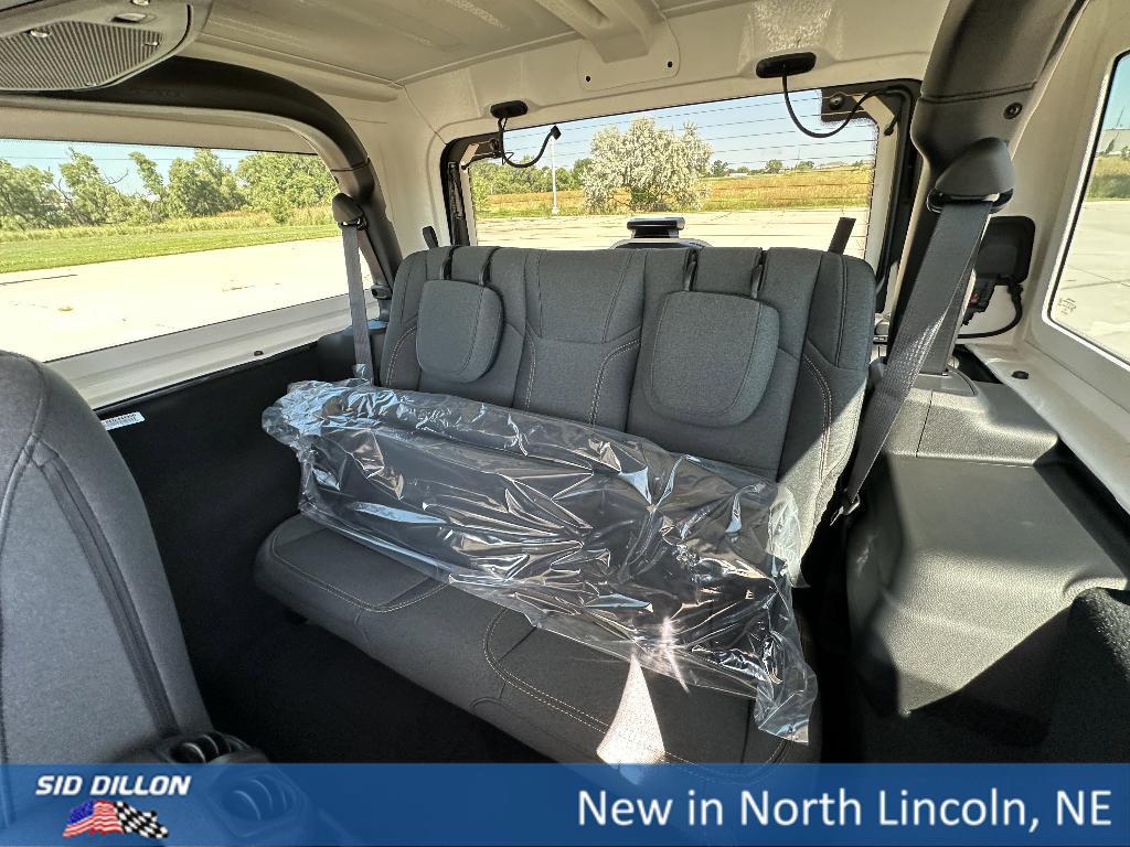 new 2025 Jeep Wrangler car, priced at $40,905