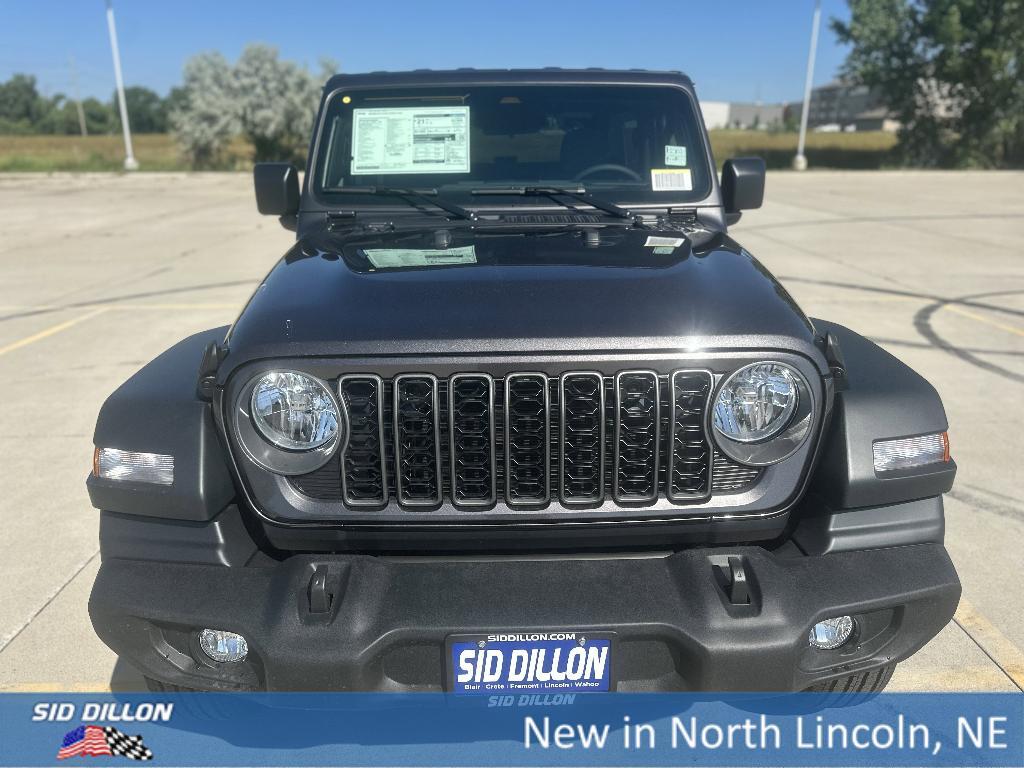 new 2025 Jeep Wrangler car, priced at $40,905