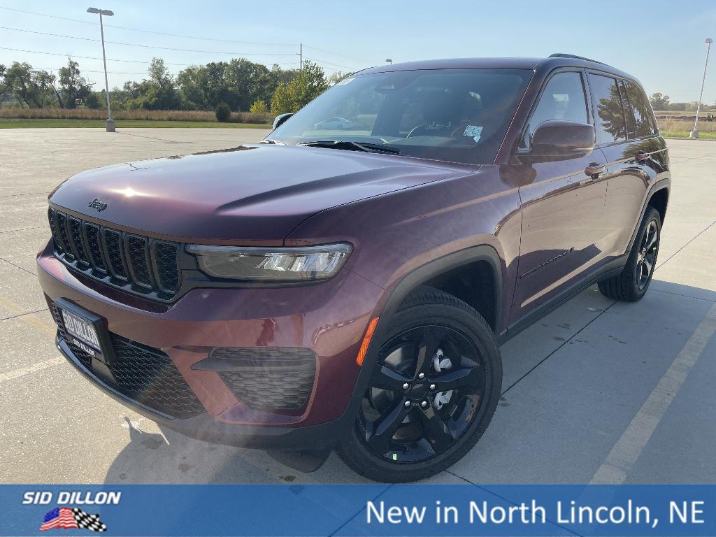 new 2025 Jeep Grand Cherokee car, priced at $42,625