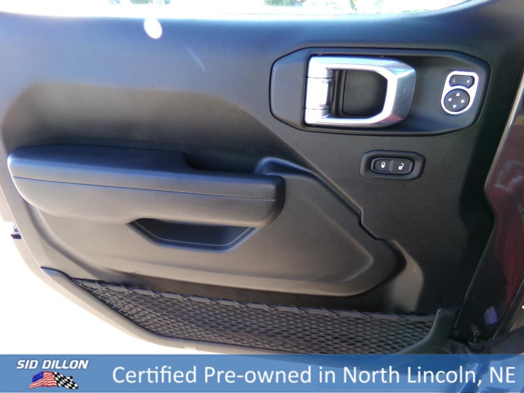 used 2022 Jeep Gladiator car, priced at $33,492