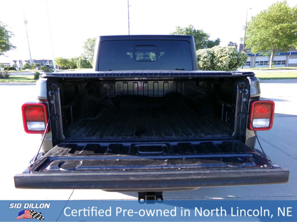 used 2022 Jeep Gladiator car, priced at $33,492