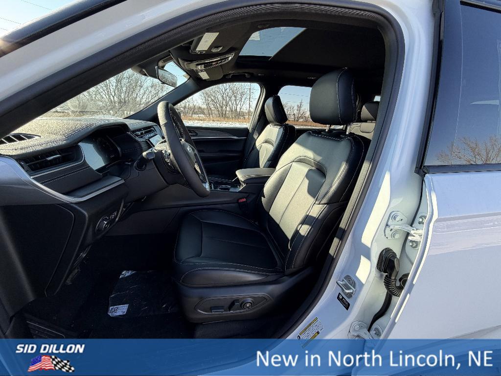 new 2025 Jeep Grand Cherokee L car, priced at $49,740