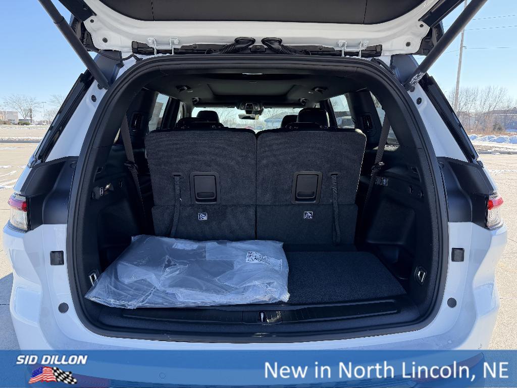 new 2025 Jeep Grand Cherokee L car, priced at $49,740