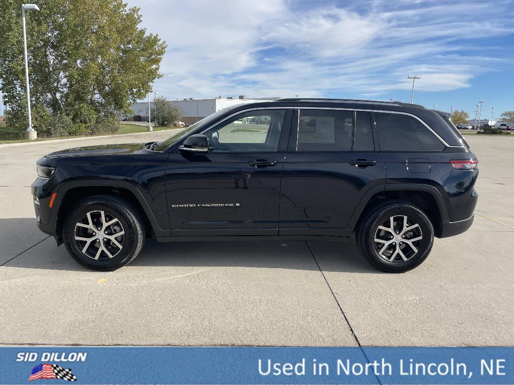 used 2023 Jeep Grand Cherokee car, priced at $32,493