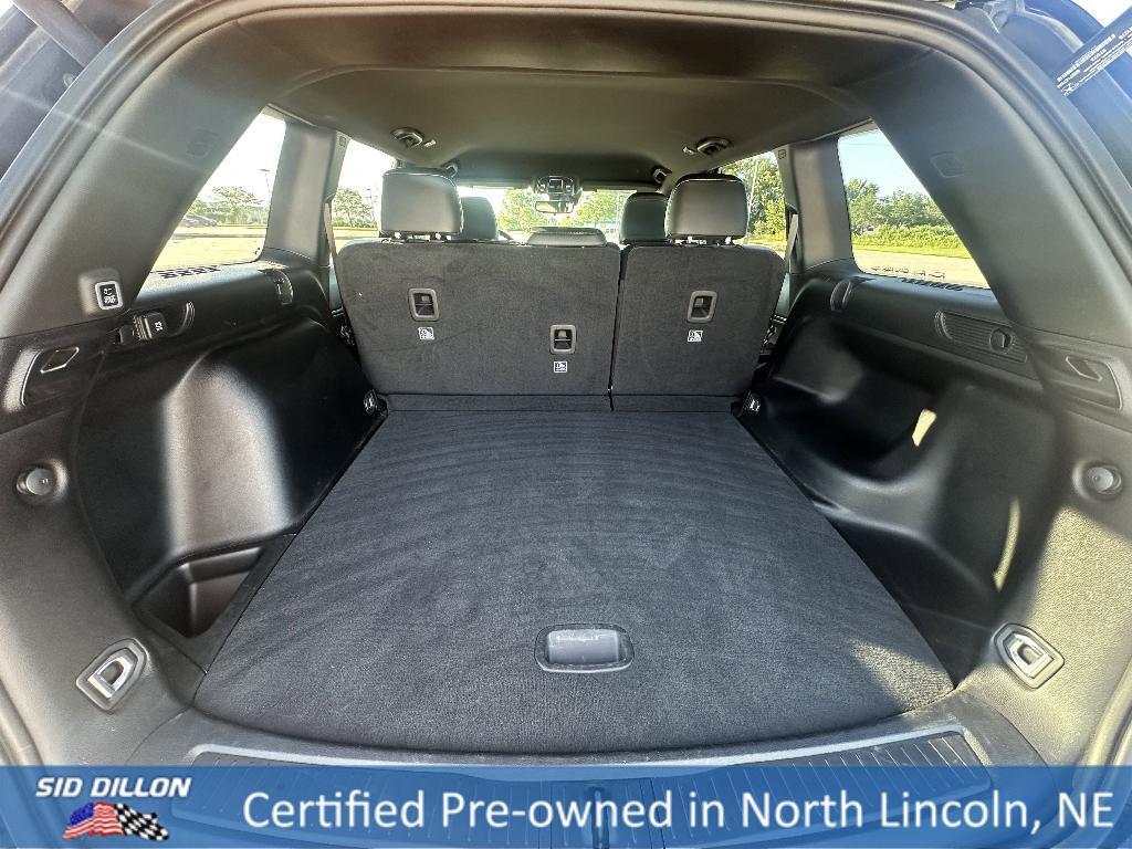 used 2023 Jeep Grand Cherokee car, priced at $35,992