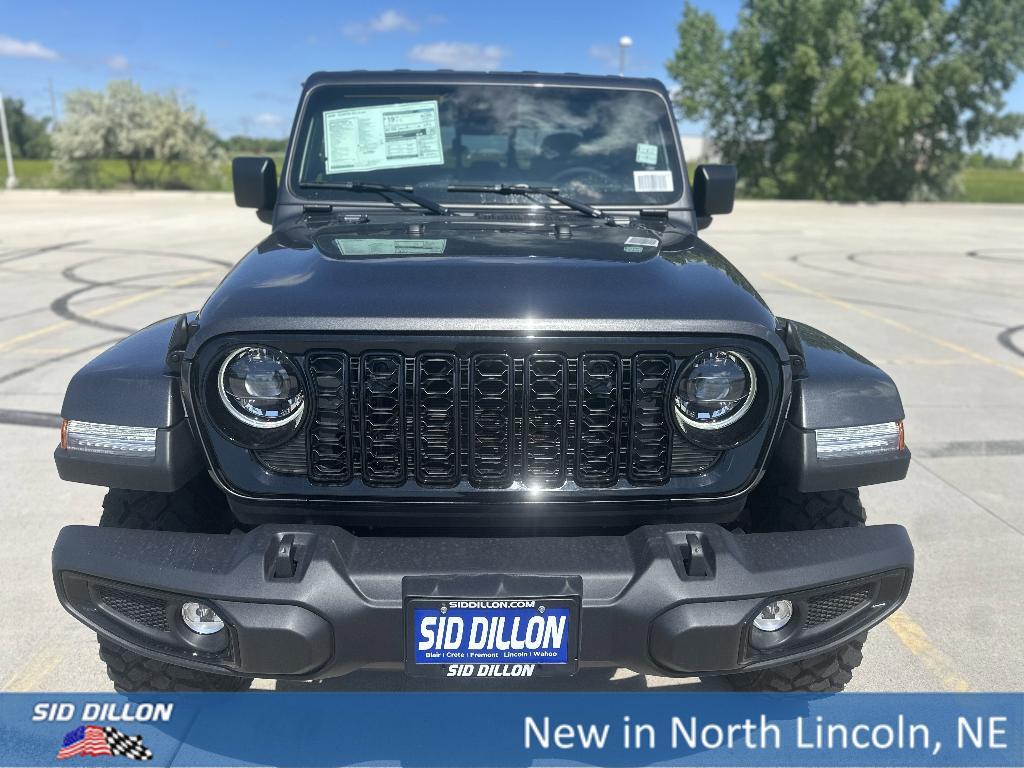 new 2025 Jeep Gladiator car, priced at $48,177